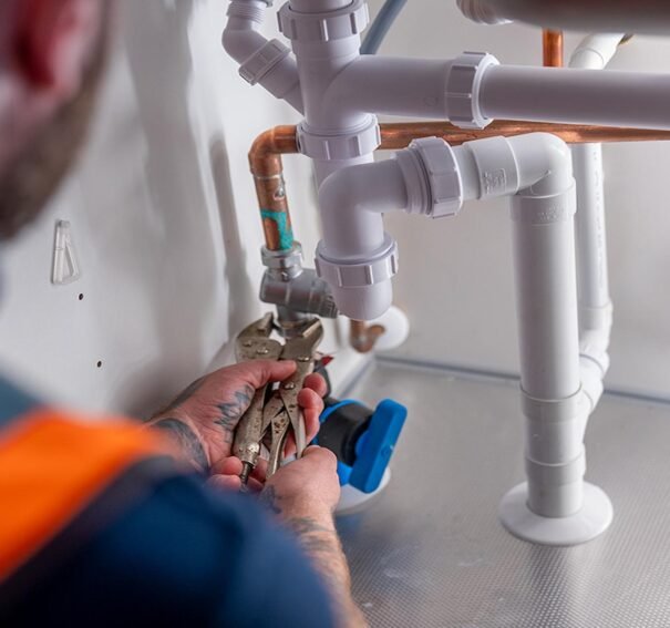 How to Spot Early Plumbing Problems Before They Get Worse