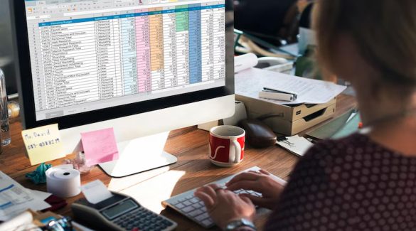 Year-End Accounting Services That Save Time, Reduce Stress, and Maximise Deductions
